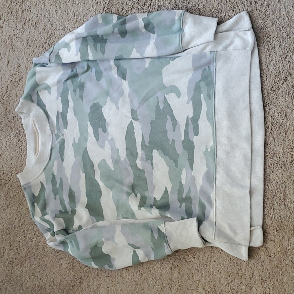 Aerie camo sweatshirt